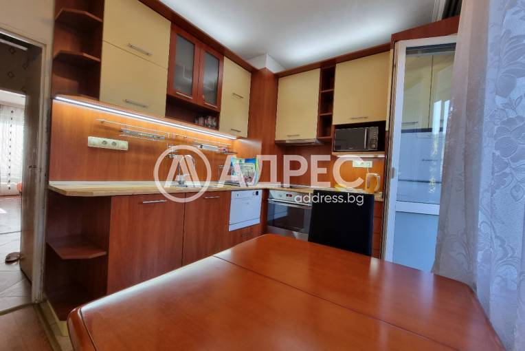 Тристаен апартамент, София, Света троица, 595666, Снимка 13