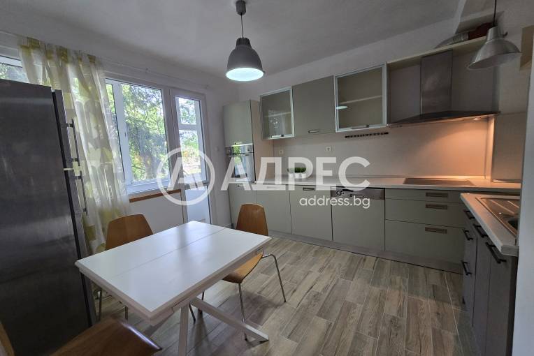 Тристаен апартамент, София, Лозенец, 695666, Снимка 1