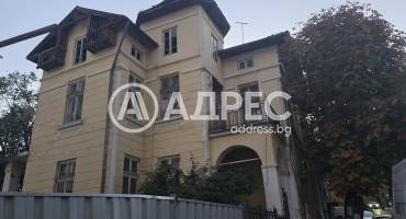 Етаж от къща, Плевен, Идеален център, 639667, Снимка 1