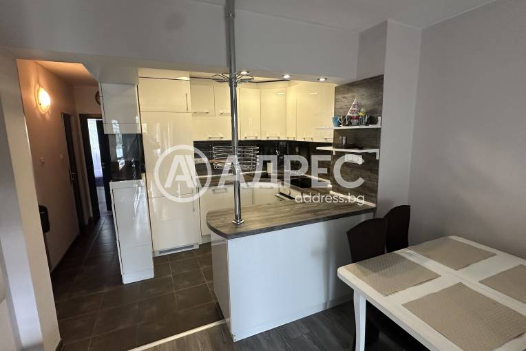 Тристаен апартамент, Варна, Окръжна болница, 661667, Снимка 3