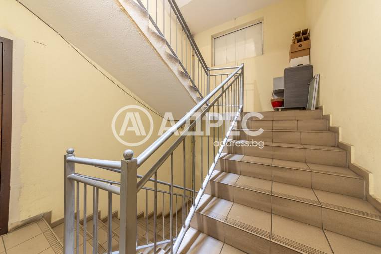 Тристаен апартамент, Варна, Общината, 667669, Снимка 18