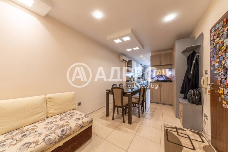 Тристаен апартамент, Варна, Общината, 667669, Снимка 2