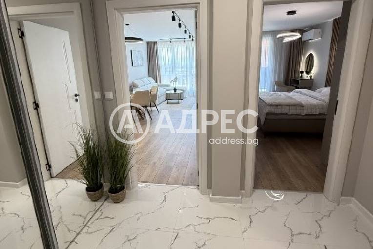 Тристаен апартамент, Пловдив, Кършияка, 666670, Снимка 1