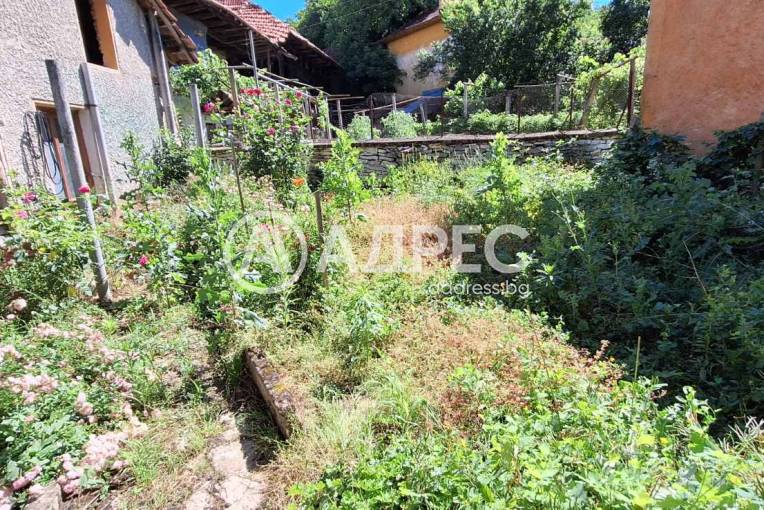 Къща/Вила, Беглеж, 682670, Снимка 2