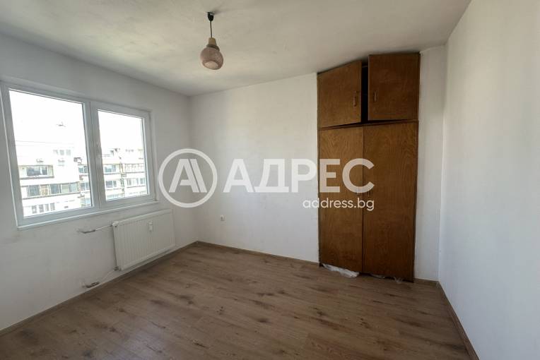 Тристаен апартамент, София, Борово, 700670, Снимка 2