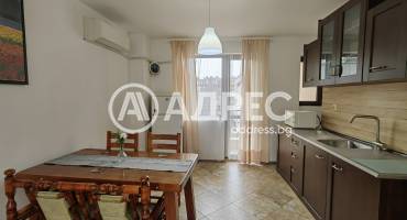 Тристаен апартамент, Варна, Център, 682671, Снимка 1