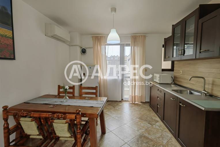 Тристаен апартамент, Варна, Център, 682671, Снимка 1