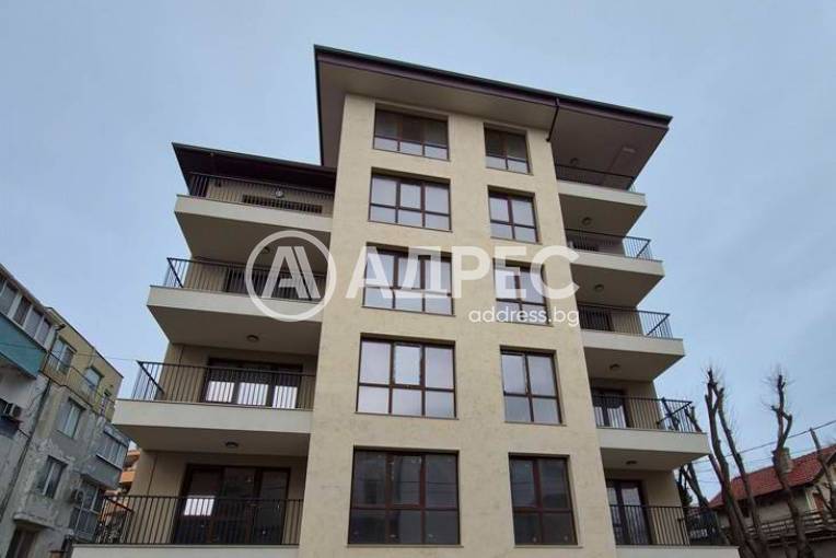 Тристаен апартамент, Варна, Бриз, 679674, Снимка 1