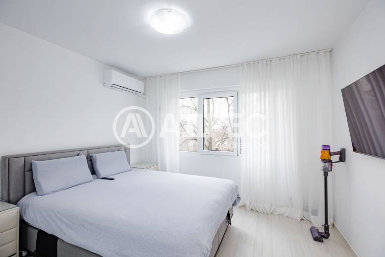 Многостаен апартамент, Варна, Левски, 700674, Снимка 5