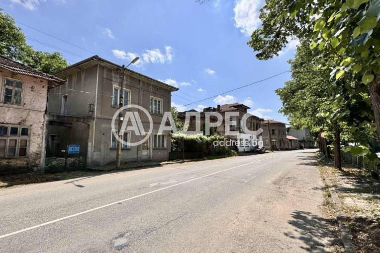 Къща/Вила, Дълбок дол, Дълбок дол, 657675, Снимка 2