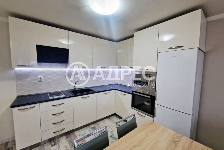 Тристаен апартамент, Варна, Трошево, 682675, Снимка 1