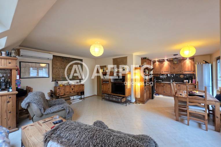 Тристаен апартамент, София, Карпузица, 672676, Снимка 1