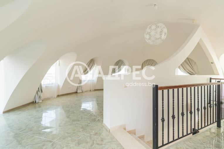 Многостаен апартамент, Варна, к.к. Златни Пясъци, 660677, Снимка 41