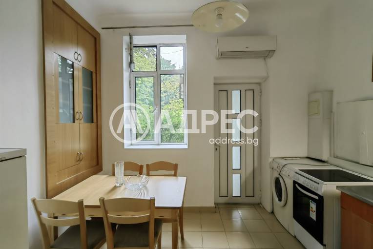 Тристаен апартамент, Варна, Идеален център, 688677, Снимка 1