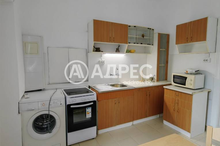 Тристаен апартамент, Варна, Идеален център, 688677, Снимка 2