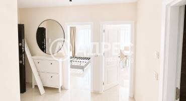 Тристаен апартамент, Варна, к.к. Св.Св. Константин и Елена, 700683, Снимка 2