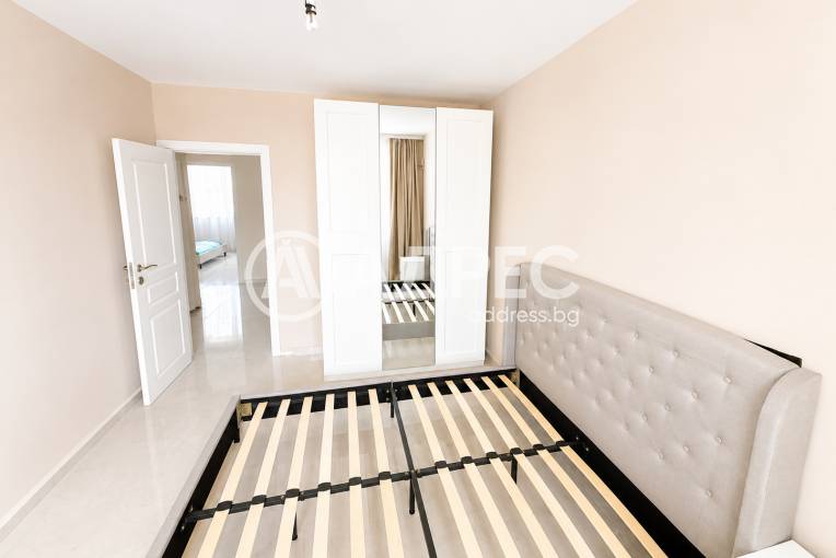 Тристаен апартамент, Варна, к.к. Св.Св. Константин и Елена, 700683, Снимка 3