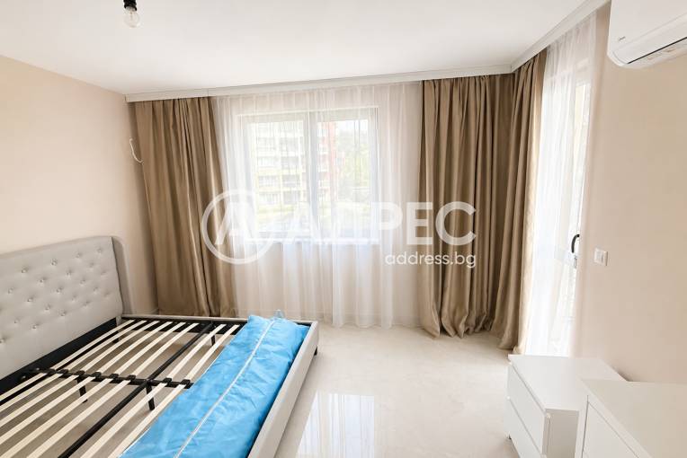 Тристаен апартамент, Варна, к.к. Св.Св. Константин и Елена, 700683, Снимка 6