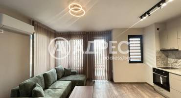 Тристаен апартамент, Велико Търново, Зона Б, 693685, Снимка 1