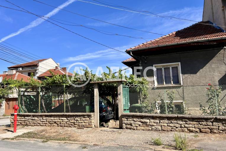 Къща/Вила, Ловеч, Младост, 651689, Снимка 1