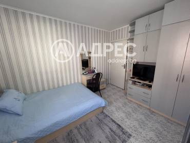 Тристаен апартамент, Велико Търново, Колю Фичето, 677690, Снимка 1