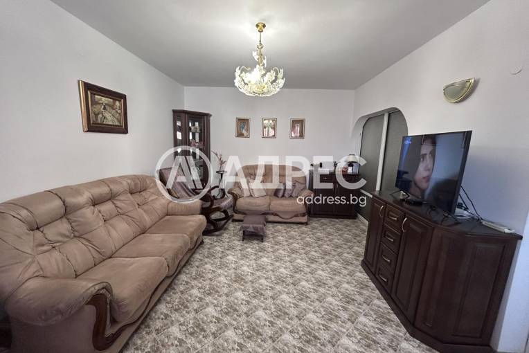 Тристаен апартамент, Велико Търново, Колю Фичето, 677690, Снимка 2