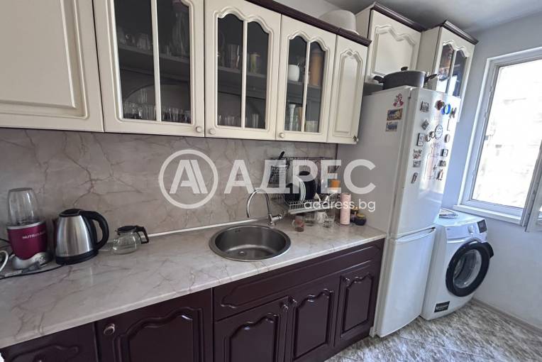 Тристаен апартамент, Велико Търново, Колю Фичето, 677690, Снимка 3