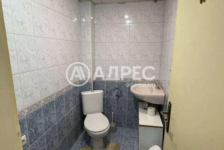 Тристаен апартамент, Велико Търново, Широк център, 680690, Снимка 12