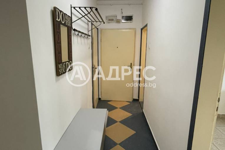 Тристаен апартамент, Велико Търново, Широк център, 680690, Снимка 3