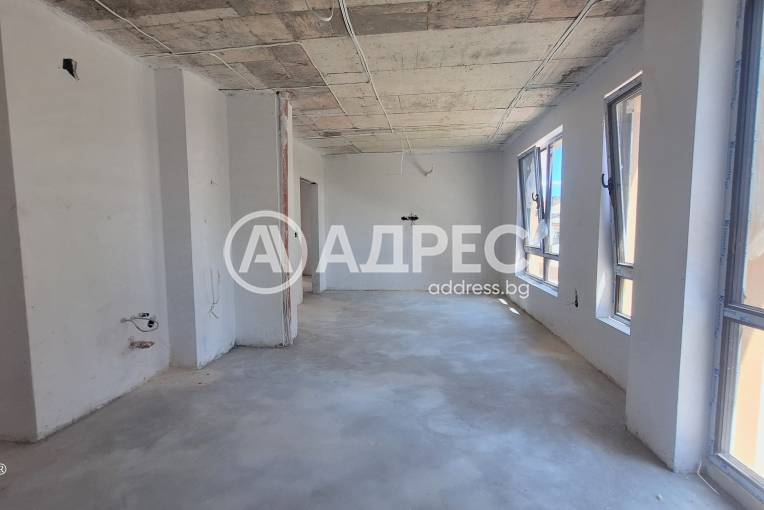 Многостаен апартамент, Варна, Лятно кино Тракия, 645691, Снимка 3