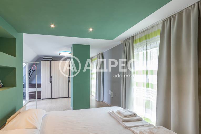 Тристаен апартамент, Варна, Погребите, 672691, Снимка 1