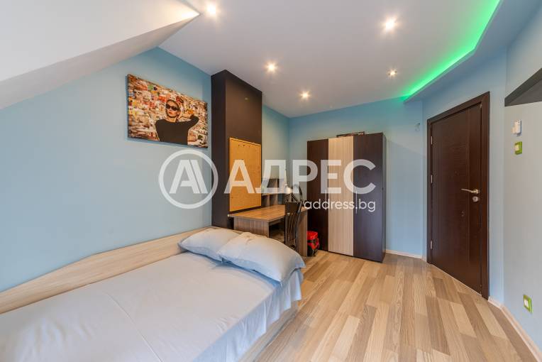 Тристаен апартамент, Варна, Погребите, 672691, Снимка 16