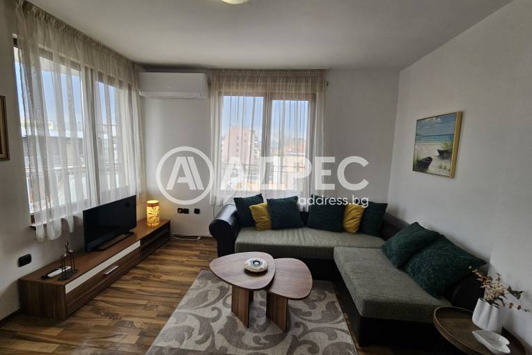 Тристаен апартамент, Варна, Гръцка махала, 689691, Снимка 1