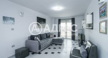 Тристаен апартамент, Варна, Базар "Левски", 703691, Снимка 1