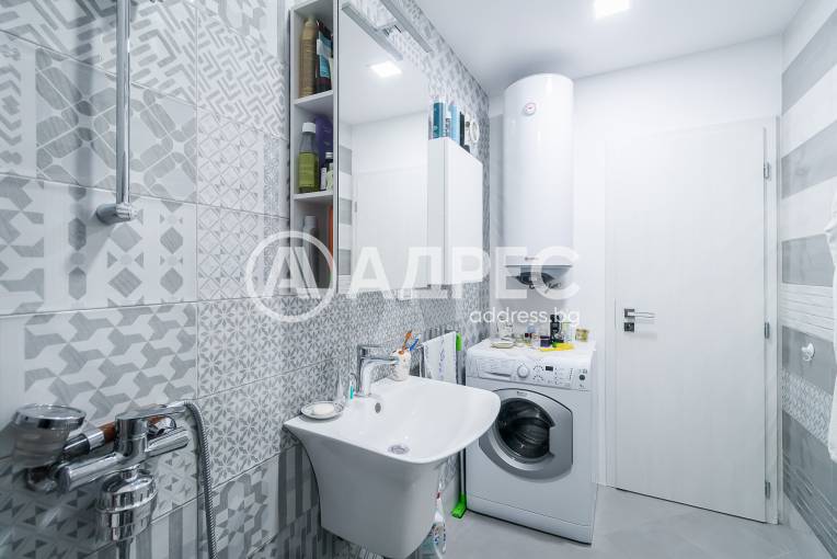 Многостаен апартамент, Варна, Базар "Левски", 703691, Снимка 13
