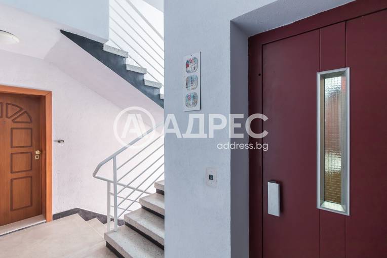 Многостаен апартамент, Варна, Базар "Левски", 703691, Снимка 16