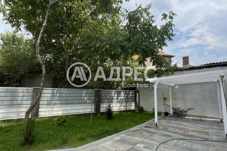 Тристаен апартамент, София, Триъгълника, 661692, Снимка 1