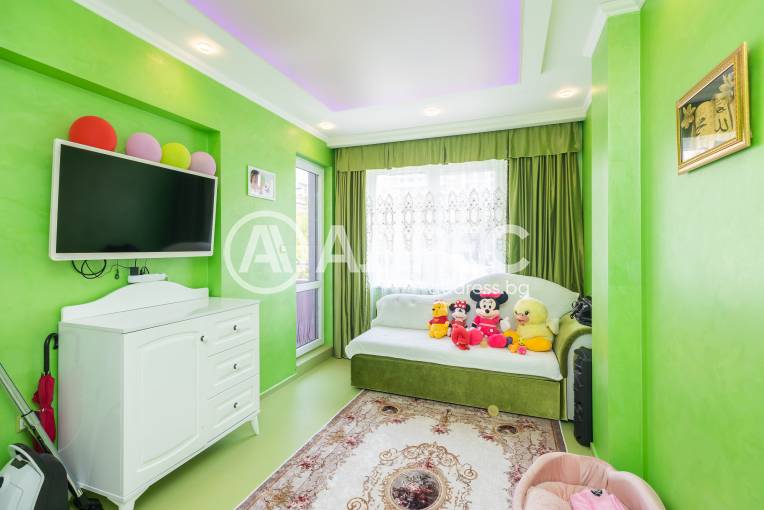 Тристаен апартамент, Варна, Гранд Мол Варна, 657695, Снимка 1