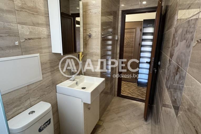 Тристаен апартамент, Благоевград, Широк център, 512696, Снимка 11