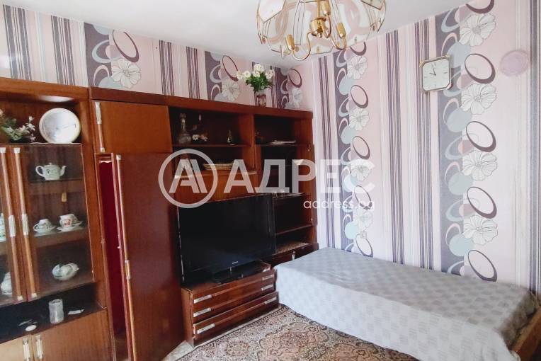 Тристаен апартамент, Ямбол, 611696, Снимка 1