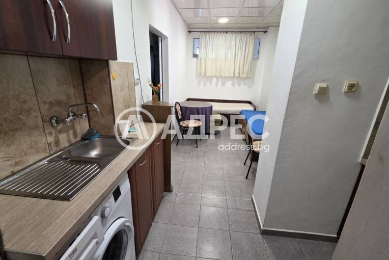 Етаж от къща, Плевен, ВМИ, 686697, Снимка 4