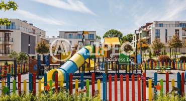 Тристаен апартамент, Варна, м-ст Свети Никола, 695697, Снимка 1