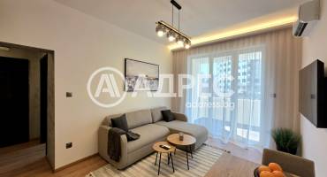 Тристаен апартамент, София, Илинден, 703699, Снимка 1