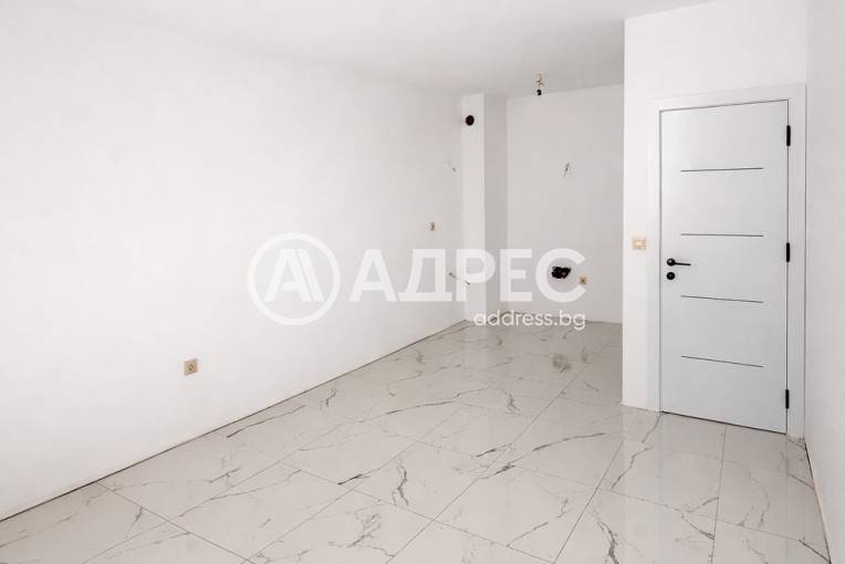 Двустаен апартамент, Варна, к.к. Св.Св. Константин и Елена, 700700, Снимка 2