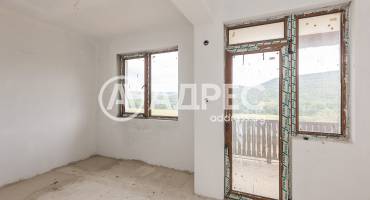 Къща/Вила, Църква, 664701, Снимка 3