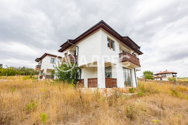 Къща/Вила, Църква, 664701, Снимка 1