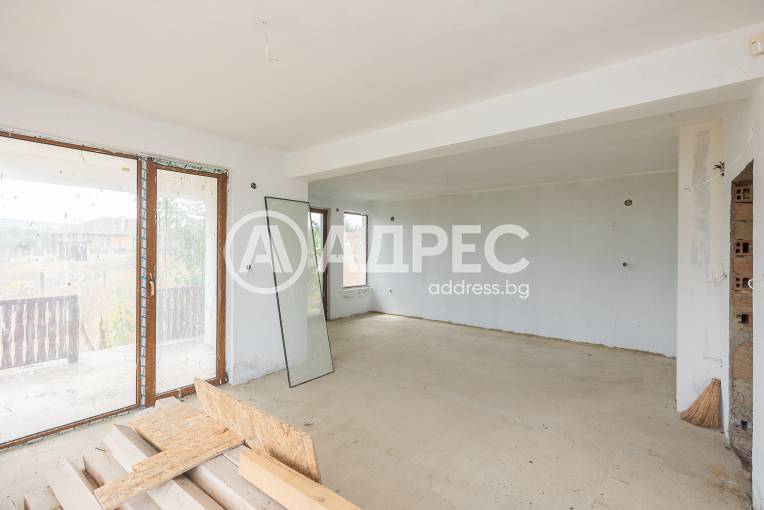 Къща/Вила, Църква, 664701, Снимка 2