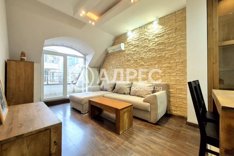 Двустаен апартамент, София, Иван Вазов, 677703, Снимка 1