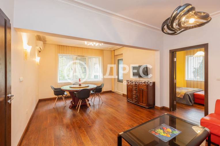 Многостаен апартамент, Варна, Гръцка махала, 700703, Снимка 1