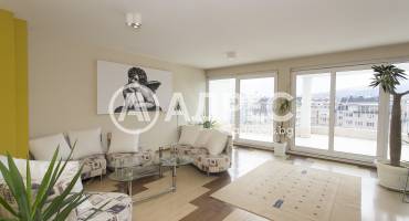 Тристаен апартамент, София, Лозенец, 668704, Снимка 1